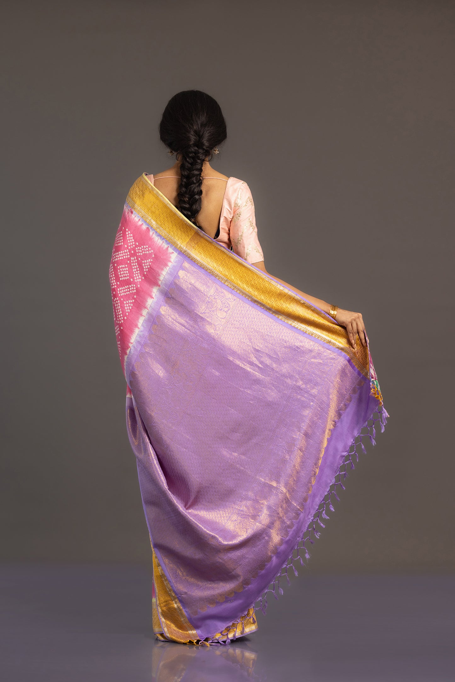 Aadhavi