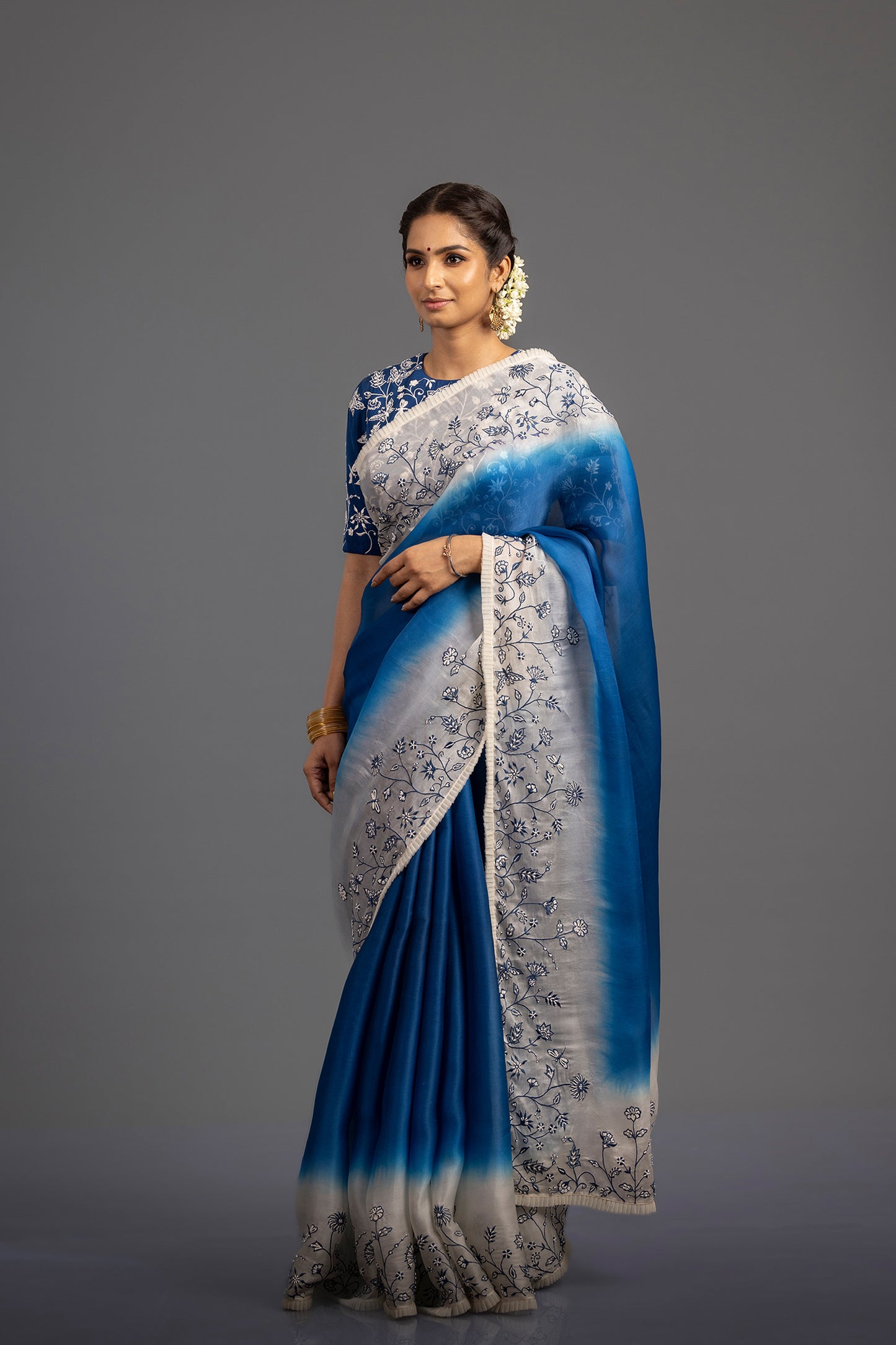 Avya