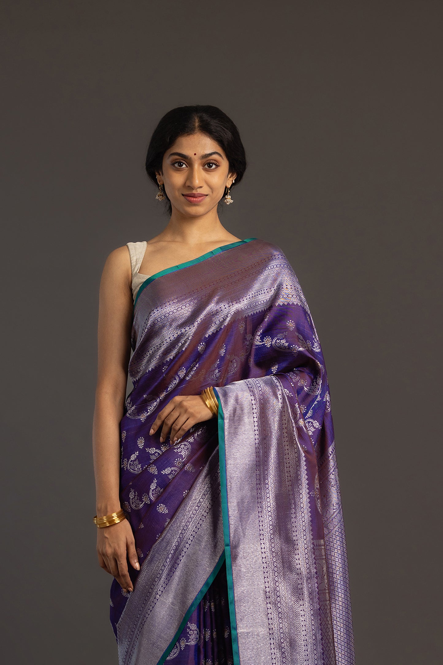 Vedhika