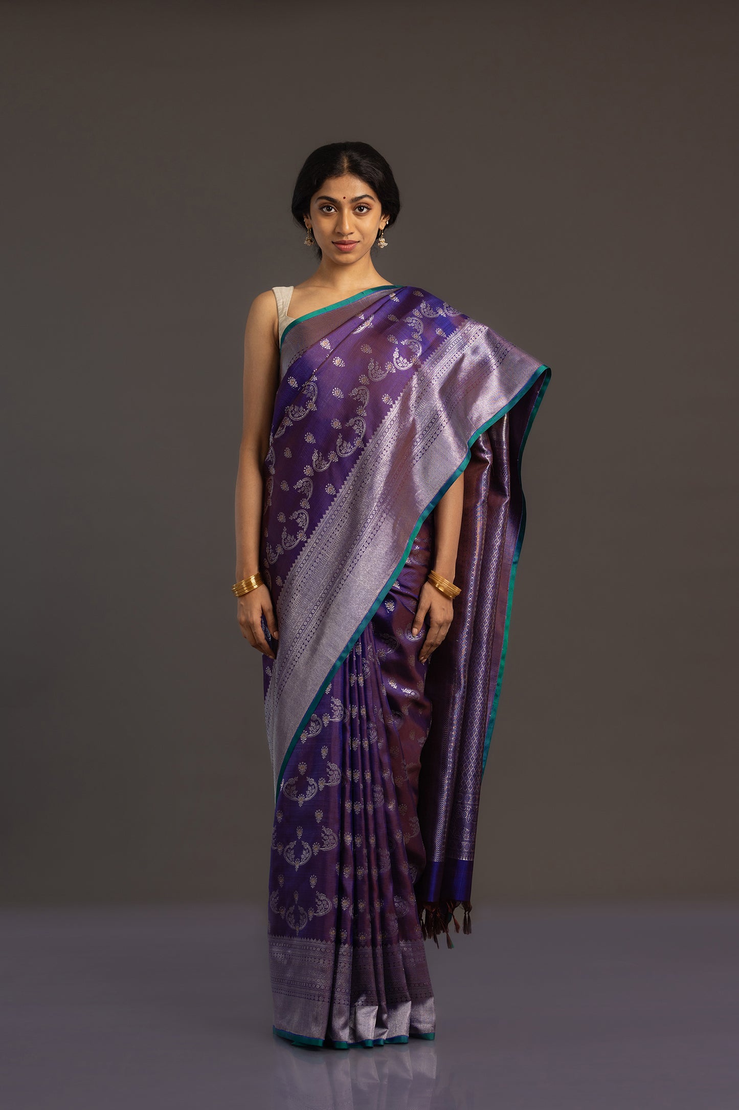 Vedhika