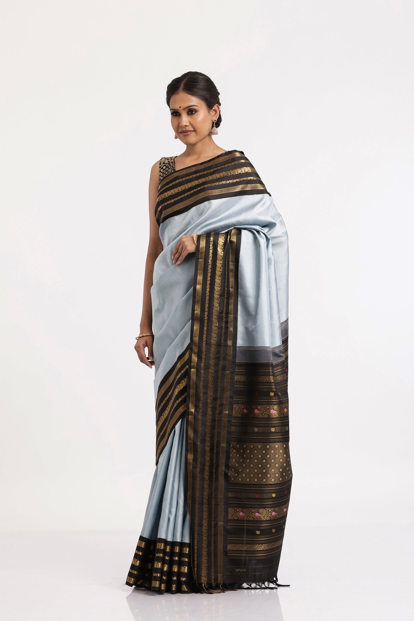 Avya